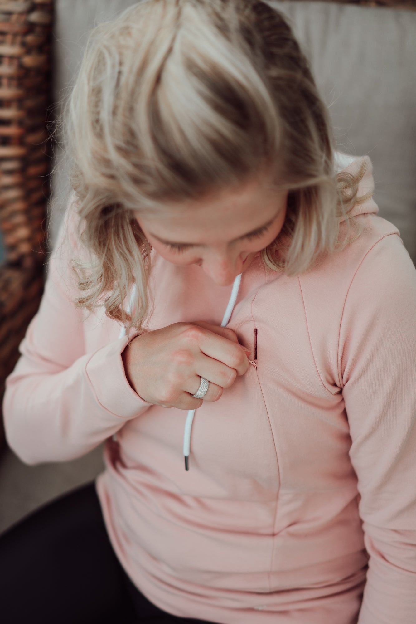 Signature Breastfeeding Hoodie Misty Rose